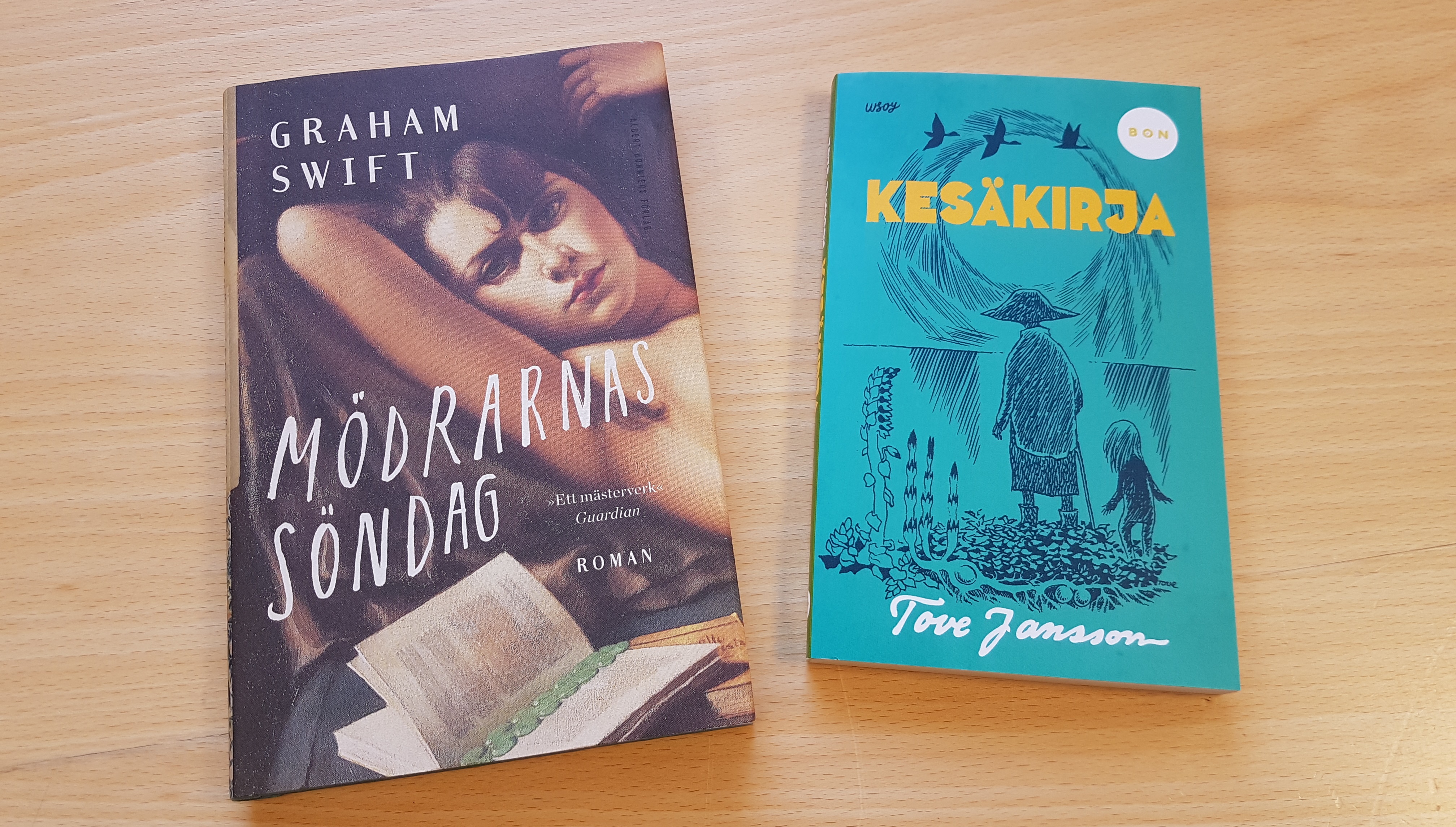 Böckerna "Mödrarnas söndag" och "Kesäkirja".