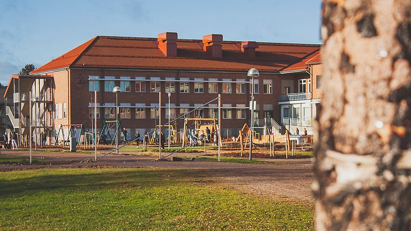 Celsiusskolans skolgård är populär både under skoltid och på fritiden. 